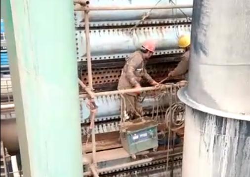 山西焦化廠用GQ-358型清洗初冷塔現(xiàn)場 清洗冷油器現(xiàn)場